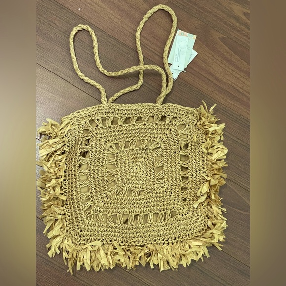 Most Wanted USA Seagrass Woven Tote new with tags tan brown color zip shoulder - Picture 2 of 5